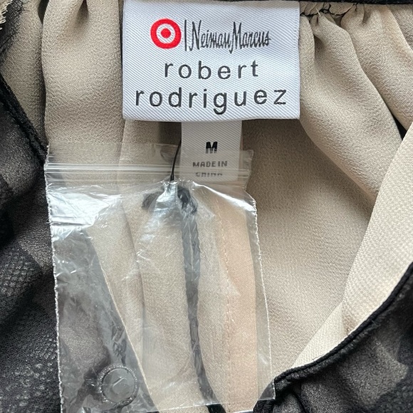 Neiman Marcus/Target Collab Keyhole Ruffled Sleeveless Top Black/Tan M (Women’s) - Picture 4 of 9